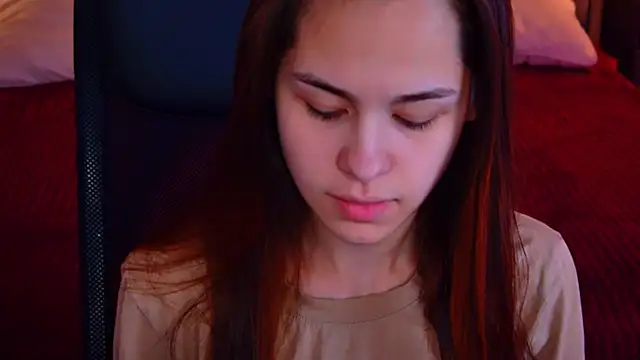 UliaNeer online show from December 17, 5:11 am