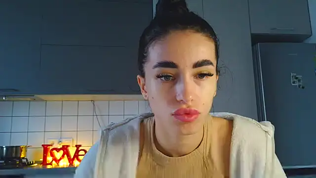 EvaMelnik online show from October 3, 2:22 pm