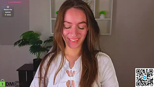 Agnes Wells online show from February 21, 9:32 am