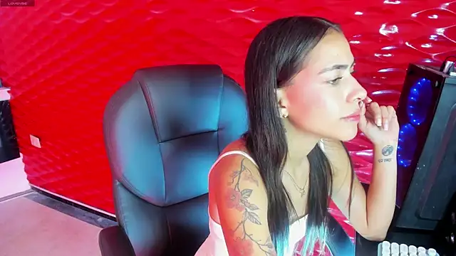 ValkaGrecco online show from January 13, 11:42 pm