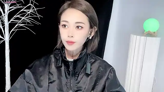 xiaoyue8888 online show from September 22, 12:09 am