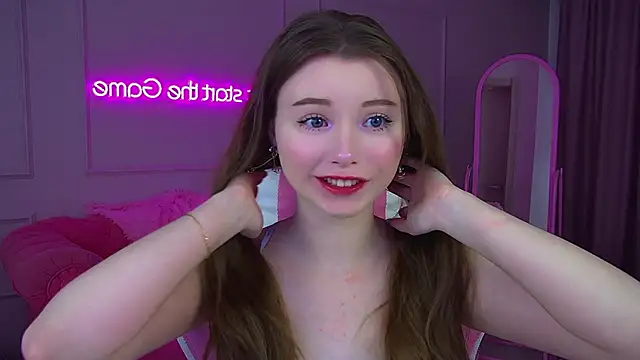 KeiraAsti online show from November 11, 6:05 pm