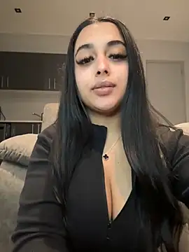 Snapshot of LilMisIndianx chatting on October 22, 11:26 am LilMisIndianx online show from October 22, 11:26 am