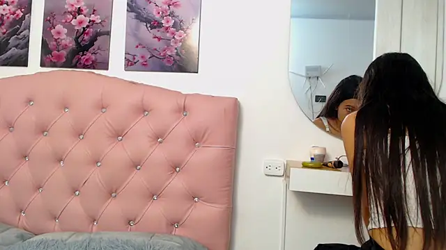 pinky f00x online show from December 17, 7:51 pm