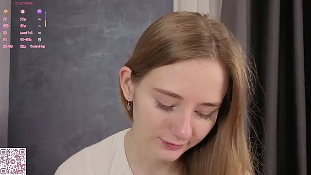 ElvinaRose online show from November 11, 2:40 am