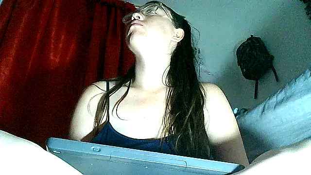 lareinalareinadelanal online show from December 4, 8:27 am