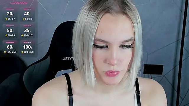 Carolin Miller online show from December 3, 9:33 am