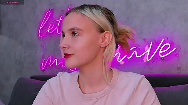 Carolin Miller online show from September 18, 8:24 am