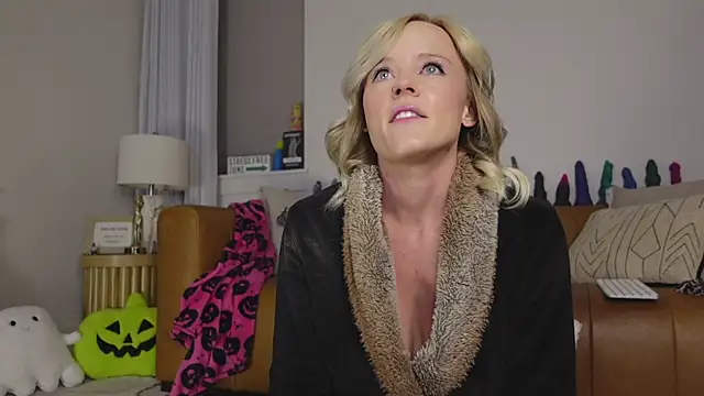 Taylorlove303 online show from October 23, 10:54 am