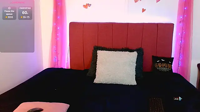 hannia baileys online show from October 3, 4:39 am