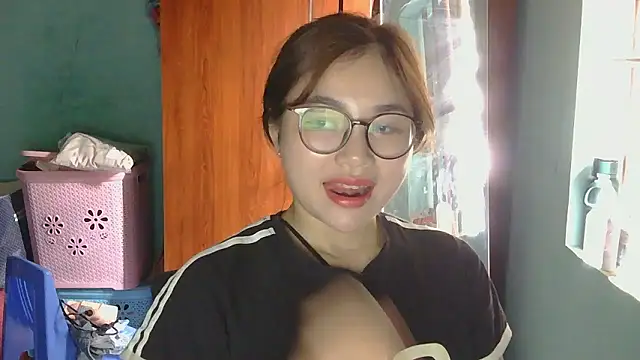 Uhem112 online show from October 9, 3:54 am