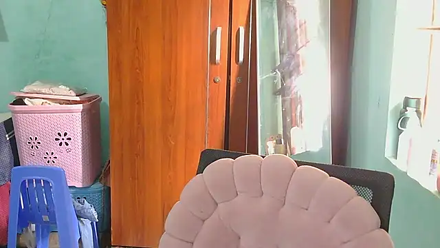 Uhem112 online show from October 10, 3:55 am