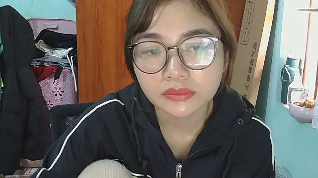 Uhem112 online show from November 24, 3:30 am