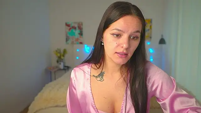 EwelynScott online show from October 28, 10:10 am