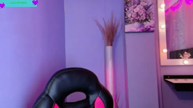 NataliaPrada s online show from December 17, 4:22 pm