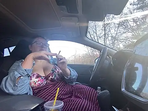 GirlSquirt online show from November 19, 5:57 pm