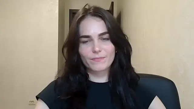 Silviaa a online show from November 13, 9:47 pm