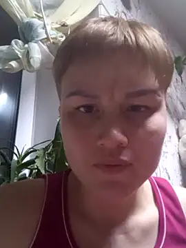 MoonIrene online show from February 14, 4:53 pm