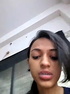 Your-Kitkat online show from October 7, 9:36 am