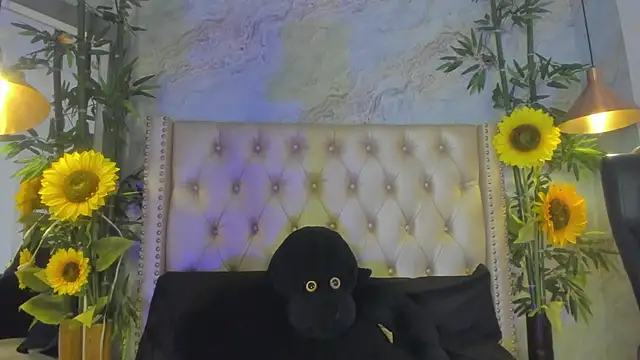 LittleeJaz online show from November 6, 4:07 am