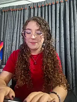 Snapshot of hannacutegod chatting on October 5, 6:18 am hannacutegod online show from October 5, 6:18 am