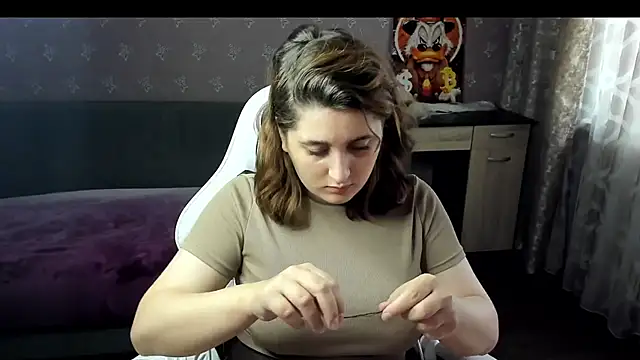 DarklineRose online show from October 14, 11:35 am