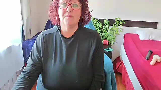 -Curvy- online show from December 1, 9:46 am