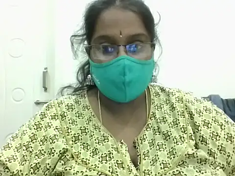 Snapshot of Reena-gowda chatting on October 24, 7:54 pm Reena-gowda online show from October 24, 7:54 pm