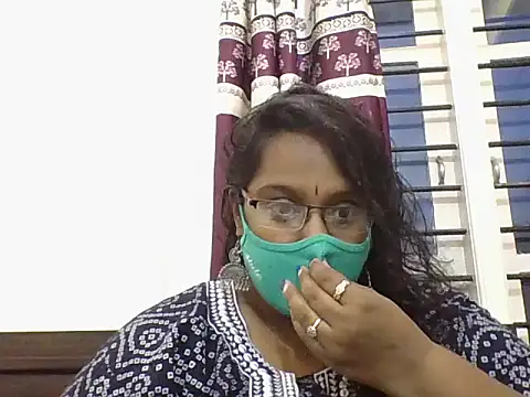 Snapshot of Reena-gowda chatting on October 23, 12:44 pm Reena-gowda online show from October 23, 12:44 pm