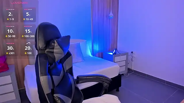 megara x  online show from December 14, 2:17 am