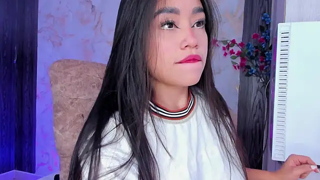 Eva cutte online show from November 30, 4:00 pm