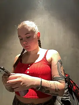 StephanieMur online show from January 6, 4:38 am