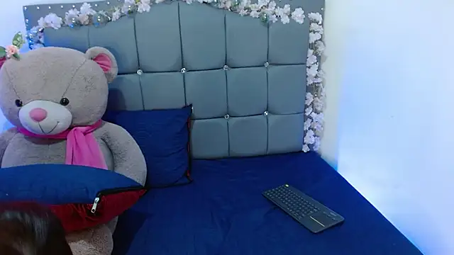 Kitty Slim online show from September 10, 1:44 pm