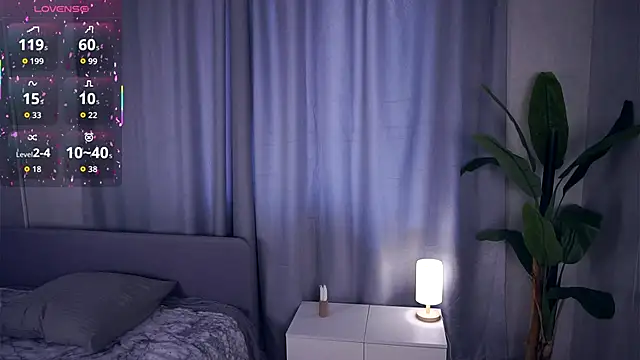 Snapshot of VeronaBench chatting on September 26, 7:39 am VeronaBench online show from September 26, 7:39 am