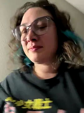 paigeycakes online show from October 8, 3:11 am