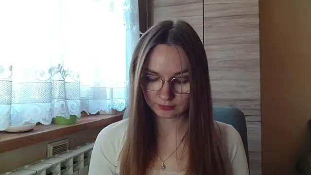 LooveELLYx online show from November 7, 7:36 am