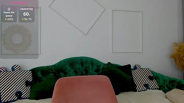 Little cherryy   online show from September 30, 6:52 am