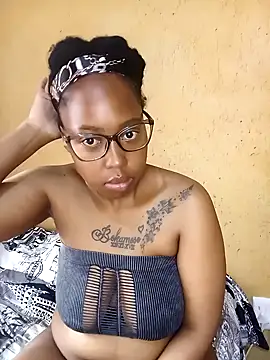 PreggyBunny online show from October 23, 5:35 am