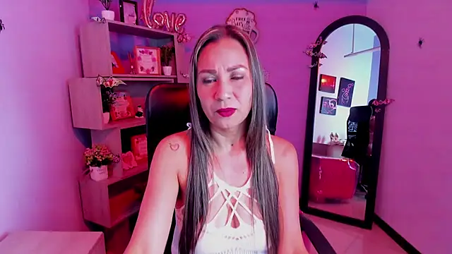 Stefy Zea online show from November 6, 9:32 pm