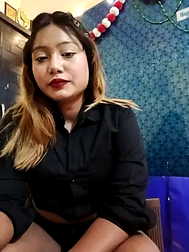 Snapshot of alexa_cam44 chatting on October 22, 8:25 pm alexa cam44 online show from October 22, 8:25 pm