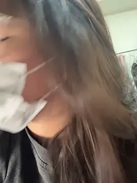 Snapshot of ariel_613 chatting on October 19, 2:52 pm ariel 613 online show from October 19, 2:52 pm