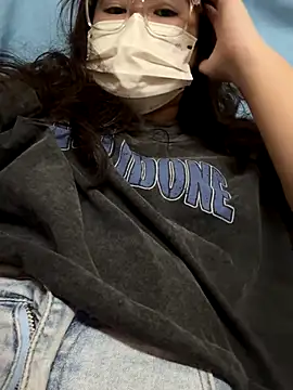 Snapshot of ariel_613 chatting on October 10, 2:22 pm ariel 613 online show from October 10, 2:22 pm