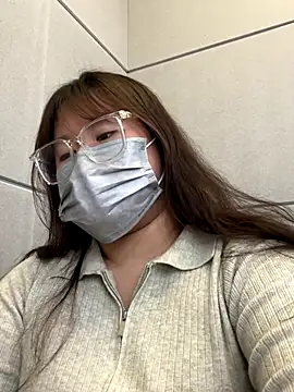 Snapshot of ariel_613 chatting on October 21, 8:40 am ariel 613 online show from October 21, 8:40 am