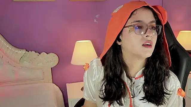 LiLLiAnderson online show from October 7, 11:47 am