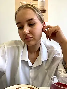 CandyVice online show from November 4, 1:16 pm