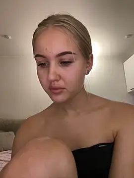 CandyVice online show from November 14, 7:58 pm