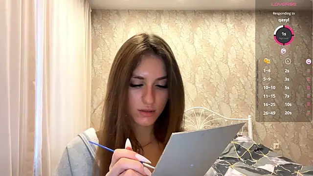 miainheat online show from November 24, 9:33 am