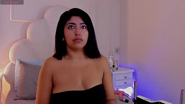 Kaylachannell online show from February 15, 3:42 am