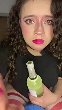 Lucy YupiSweet online show from January 13, 10:36 pm