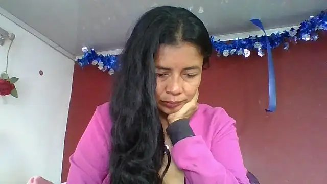 DianaOchoa  online show from January 13, 1:37 pm